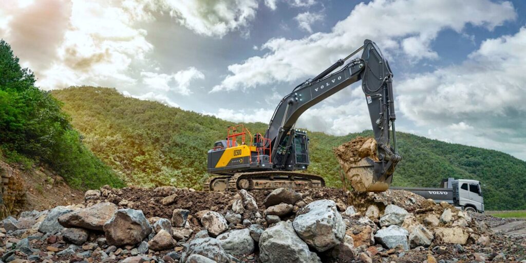 New, 50-ton Volvo EC500 Electric excavator never needs charging